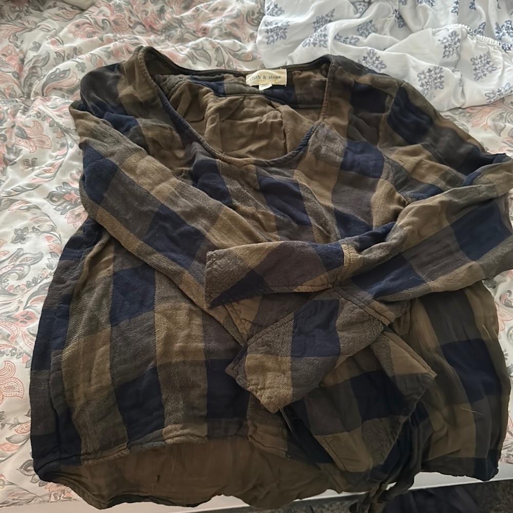 Long sleeve cloth and stone shirt